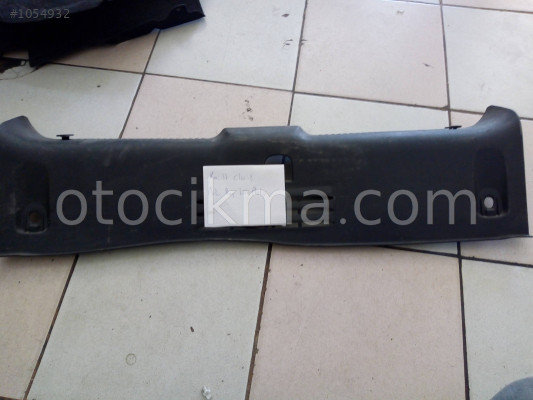 RENAULT CLİO-3 ARKA BAĞAJ KİLİT PLASTİĞİ