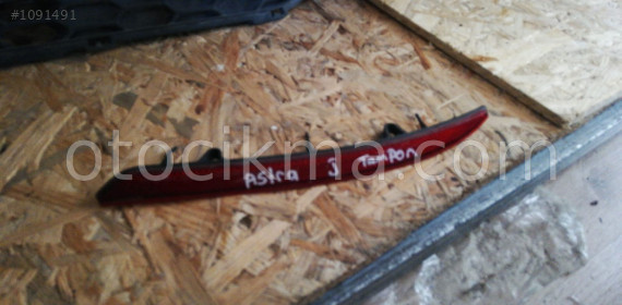 opel astra j arka tampon reflektörü