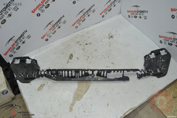 BMW 5 SERİSİ G30 ARKA TAMPON BRAKETİ