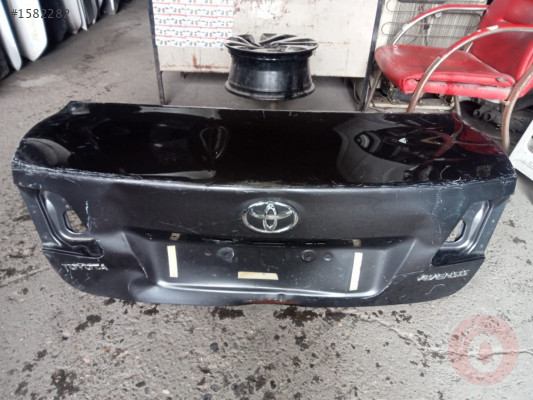 2012-2013 Toyota Avensis arka bagaj çıkma orjinal