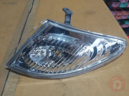 MAZDA  PREMACY  2002 - 2005 SOL SİNYAL LAMBASI