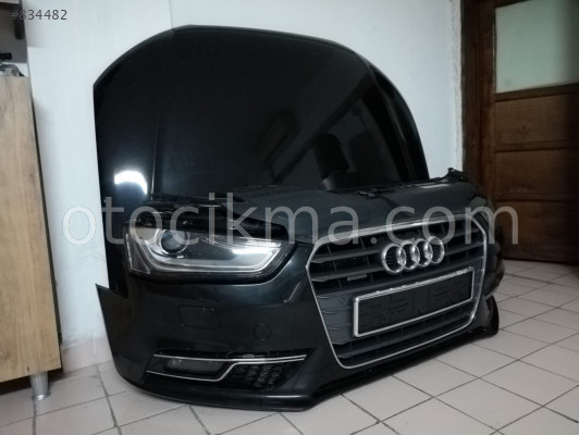 Audi A4 Ön Sol far ledli hatasız orjinal çıkma
