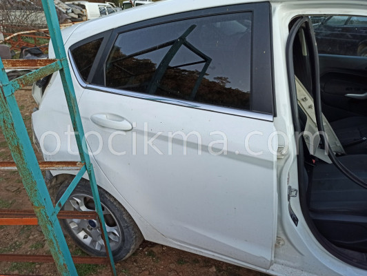 FORD FİESTA 2012 SAĞ ARKA KAPI
