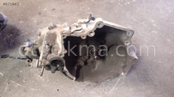 mazda 626 1.6 çıkma şanzıman