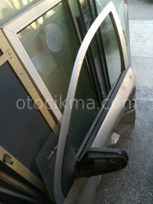Opel Astra g sol ön kapı frangartı