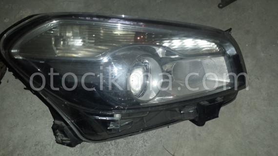 2012 NISSAN QASHQAİ HATASIZ SAĞ FAR.