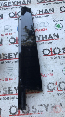 A2046900487 mercedes c180 sağ arka kapı dış direk kaplaması
