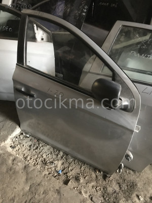 HYUNDAİ İ 20 SAĞ ÖN KAPI GÜÇMANLAR OTO