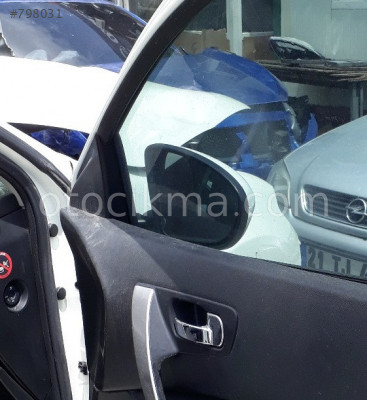 2011 NİSSAN QASHQAİ ÇIKMA SOL DİKİZ AYNA CAMI MEVCUTTUR.