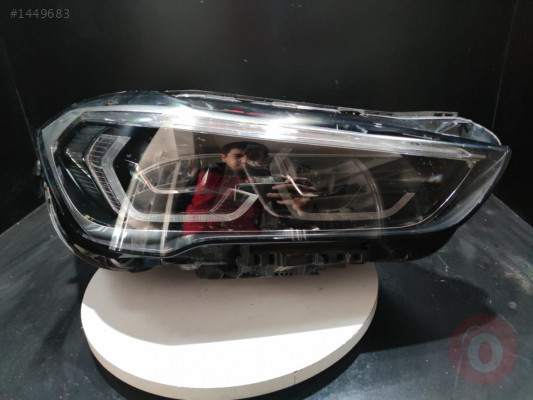 BMW X1 F48 LCİ Sağ Far A046439