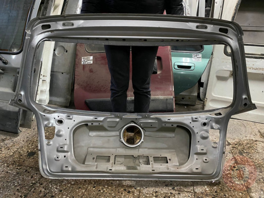 VOLKSWAGEN GOLF 5 BAGAJ KAPAĞI ORİJİNAL ÇIKMA TEMİZ ÜRÜN