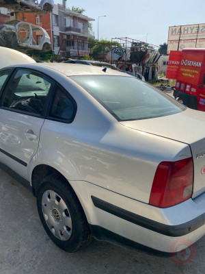 volkswagen passat B5 sol arka çamurluk kesme