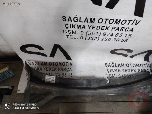OEM;8V1819403 AUDİ A3 SPORTBACK 13-15 CAM ÖNÜ IZGARA