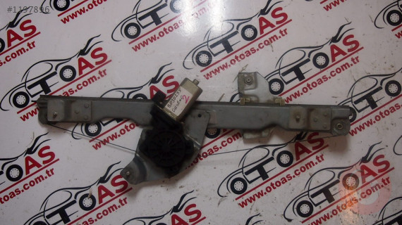 9030255 DACİA DUSTER SOL ÖN CAM KRİKOSU