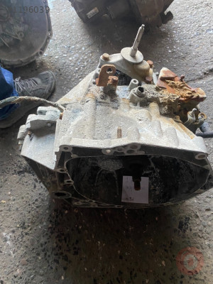CİTROEN C4 1.6 KOMPLE ÇIKMA ŞANZIMAN 9686219510