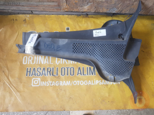 Volkswagen Beetle Ön Cam Izgarası Hatasız Orjinal Çıkma