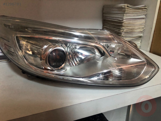 Focus 3 sağ far led bi xenon sıfır orjinal