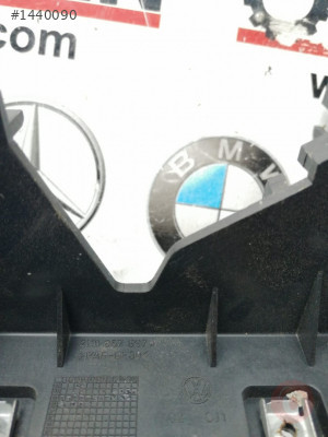 2K0857697A vw caddy 2005 orta konsol arka bağlantı braketi
