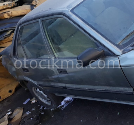 1992 TOYOTA COROLLA ORİJİNAL SAĞ TAKIM KAPILAR.