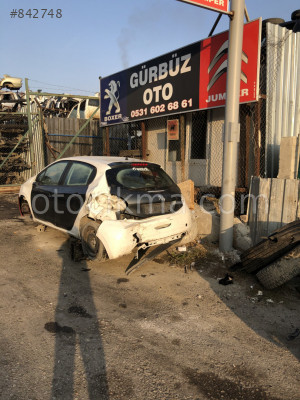 Pejo 208 çıkma komple arka