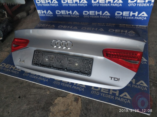 Audi A4 2014 çıkma orjinal hatasız bagaj kapağı
