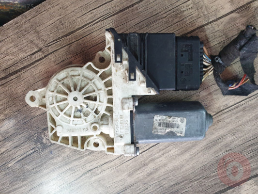 Passat B6 sol arka cam motoru cıkma orjınal