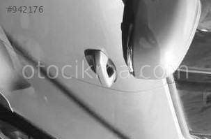 KOMPLE ORİJİNAL VOLVO XC40 2019 SOL ÖN KAPI KOLU.