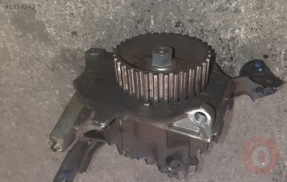 FORD FİESTA HDİ ÇIKMA YAKIT POMPASI 1.4 DİZEL