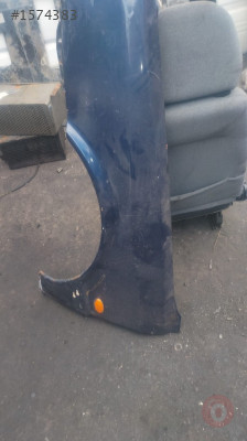 Renault 21 ön çamurluk