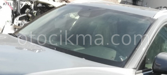 2019 VOLVO XC-40 ÇIKMA ÖN CAM.