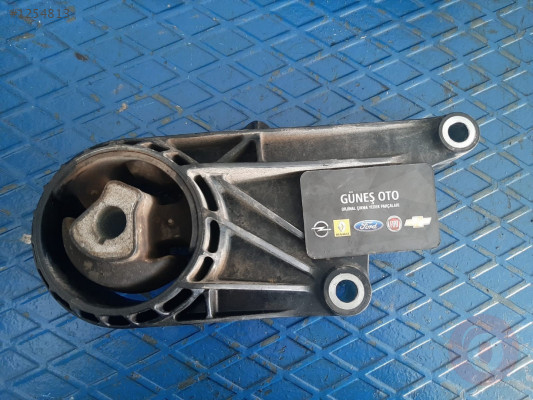 OPEL ASTRA J B16 XER MOTOR ŞANZIMAN ALT KULAK ÇIKMA ORJİNAL
