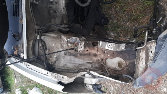2003 model peugeot partner kesme sağ podye