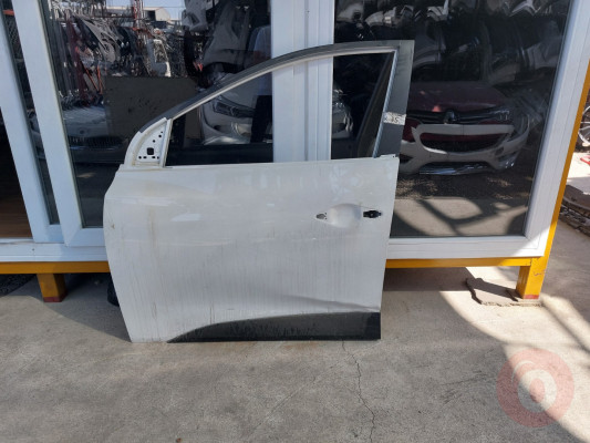 Hyundai x35 sol ön kapı altdan hasarlı parça