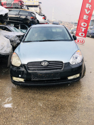 Hyundai Accent Era çıkma orjinal komple motor traversi