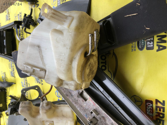 MERCEDES W210 ÇIKMA Cam FISKİYE BİDONU