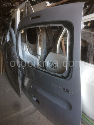 2015 model kangoo arka bagaj