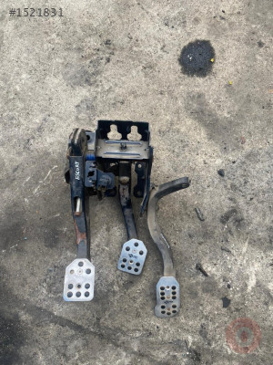 FORD ESCORT KOMPLE PEDAL TAKIMI ÇIKMA