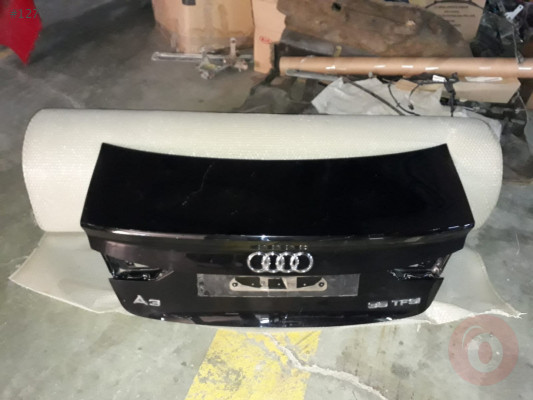 AUDİ A3 2017 BAGAJ KAPAĞI VE TÜM ÇIKMA ORİJİNAL PARÇALAR