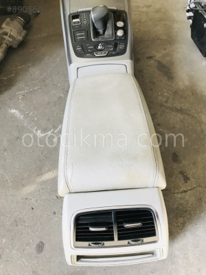 Audi A6 ön konsolu