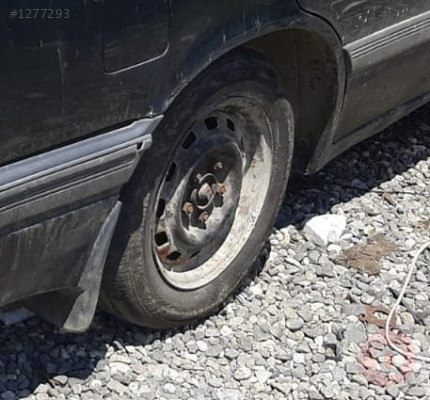 1991 model mazda 929 2.0 çıkma sağ arka jant lastik