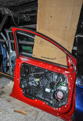 2012 MODEL VOLVO S60 ÇIKMA SOL ÖN KAPI.