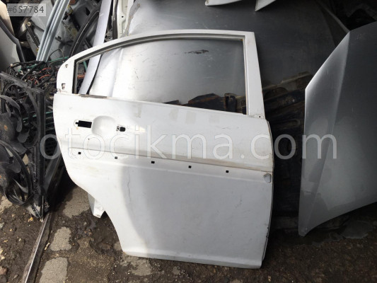 2009 hyundai era sağ arka kapı