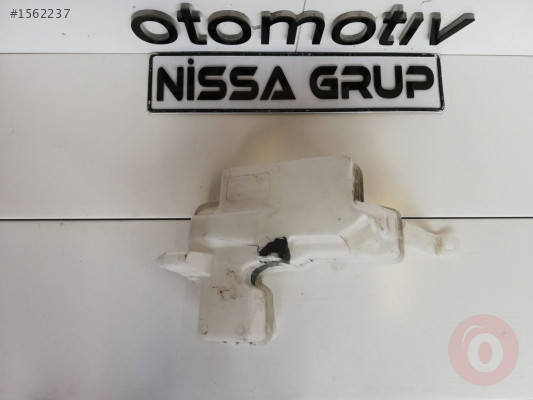 NİSSAN JUKE CAM SU BİDONU ÇIKMA PARÇA F16 2020-2022
