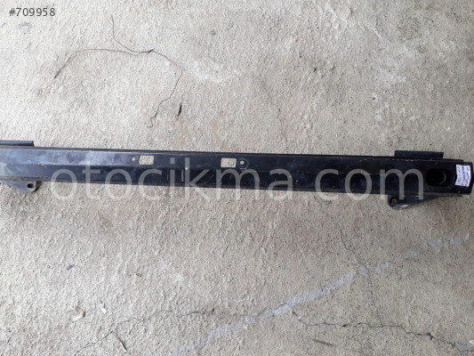 Opel corsa d ön tampon demir