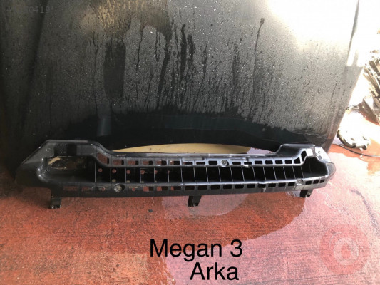Megan 3 arka tampon darbe emici çıkma orjinalini