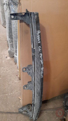 volkswagen passat cc çıkma ön panjur alt braketi