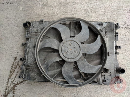 Mercedes C Serisi W205 W213 Fan A0999061000 0130708401