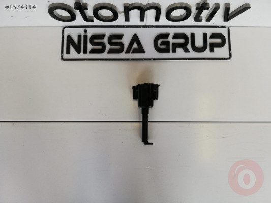 NİSSAN NAVARA SAĞ FAR YIKAMA ROBOTU SIFIR D23 2014-2020