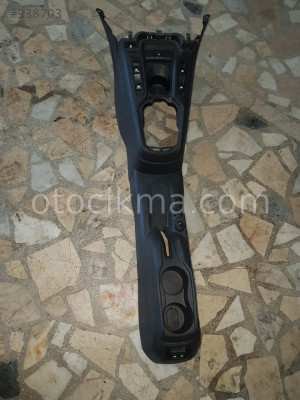 Peugeot 301 C-elysee orta konsol hatasız orjinal çıkma