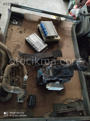 2005-2006 Range rover vogue 3.0td6 vogue cıkma beyin seti